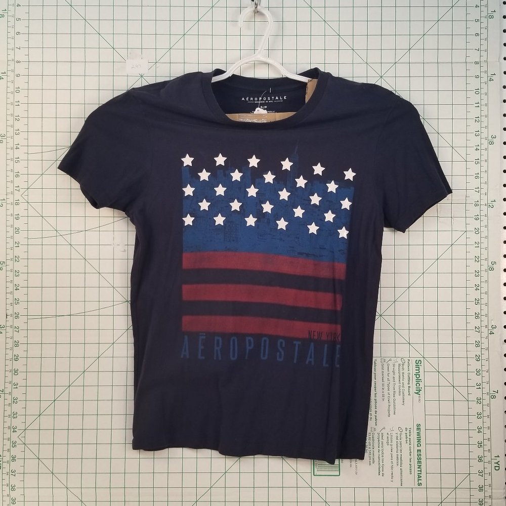 Aeropostale US Flag Graphic Tee Small